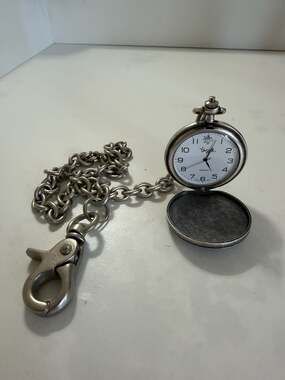 Yaga Quartz Pocket Watch with Lion Emblem and Chain